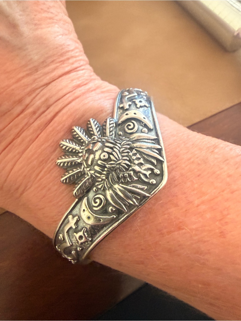 Navajo artist Fritz Casuse Sterling Silver Spirit Kachina Cuff Bracelet. - Picture 8 of 10
